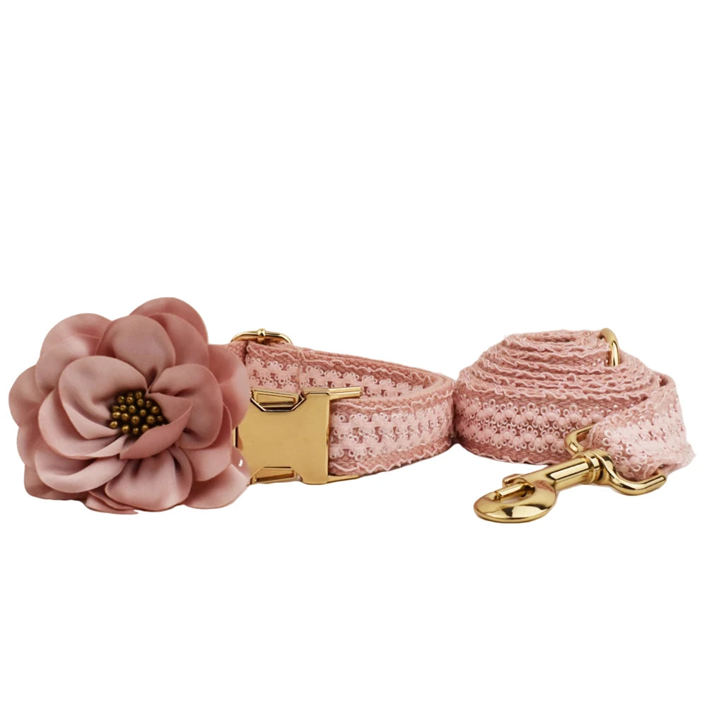 Harnais, collier et laisse tissés roses pour chien