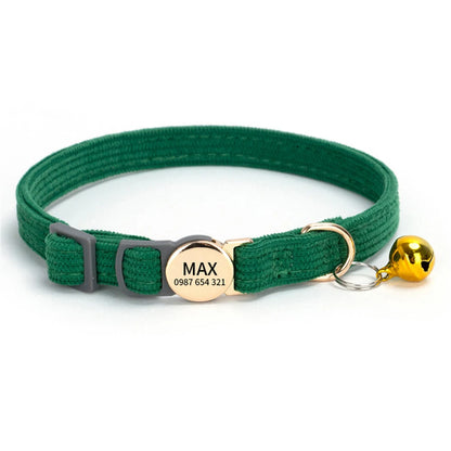 Collier en velours côtelé gravé pour chat