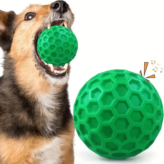 Balle hexagonale en caoutchouc à couineur pour chien