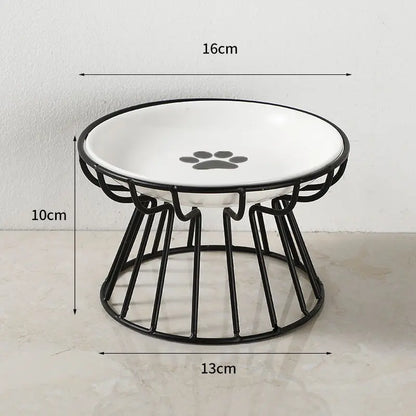 Assiette en céramique et support surélevé
