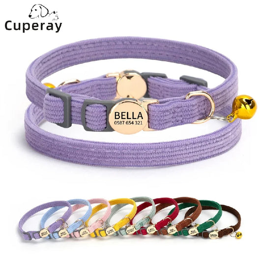 Collier chat en velours côtelé gravé avec clochette