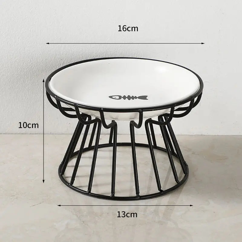 Assiette en céramique et support surélevé